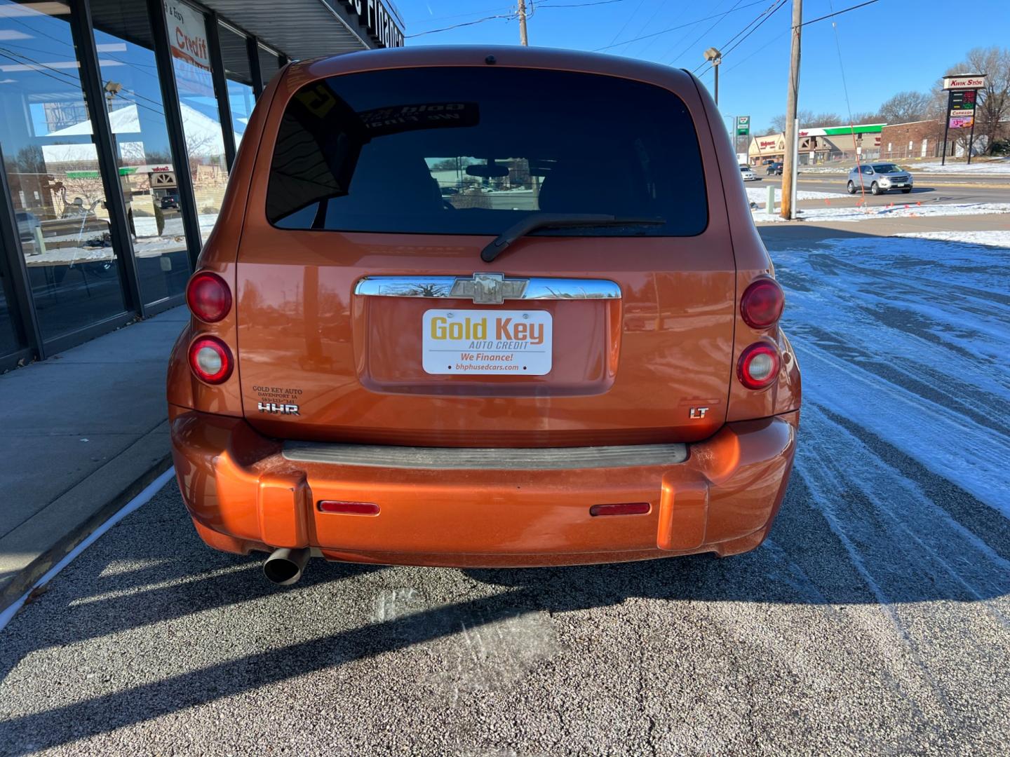 2006 Sunburst Orange II Metallic Chevrolet HHR LT (3GNDA23PX6S) with an 2.4L L4 DOHC 16V engine, 5-Speed Automatic transmission, located at 1633 W Kimberly, Davenport, IA, 52806, (563) 323-5341, 41.559456, -90.598732 - Photo#4